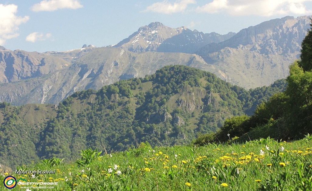 23 Piani d'Erna. Zoom sul Tre Signori..JPG